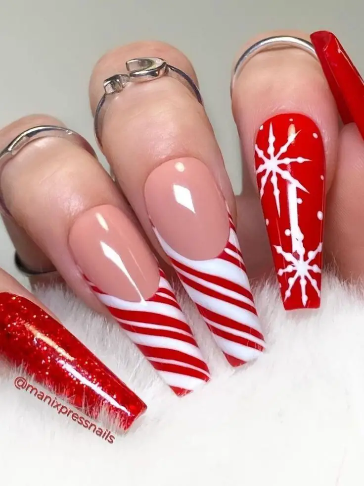 Candy Cane Stripes Christmas Nails
