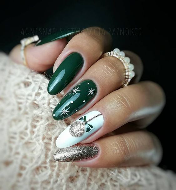 Holiday Nail Inspirations for Christmas