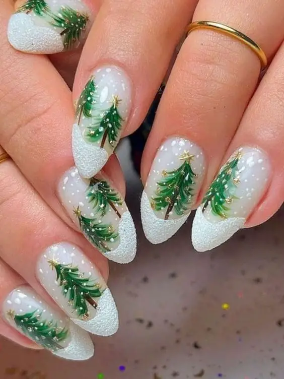 Glittery Christmas Tree nail Art Ideas