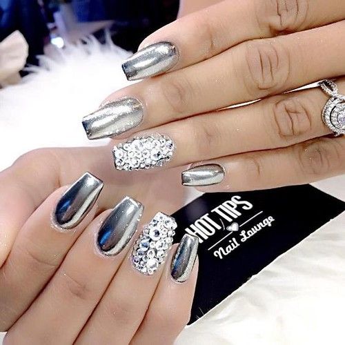 Metallic Accents fall nails