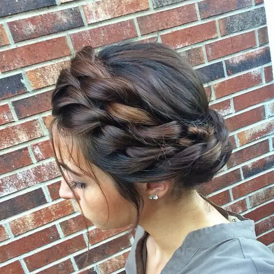 The Braided Crown hairstyle for short hair