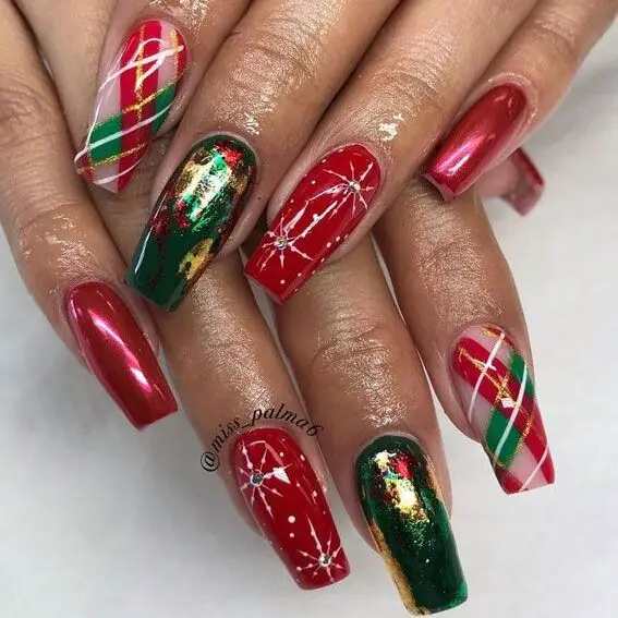 red and green christmas nails