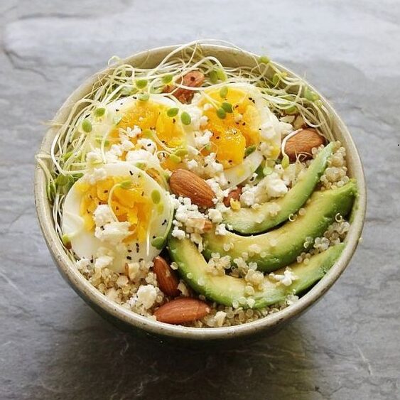 Breakfast Quinoa Bowl