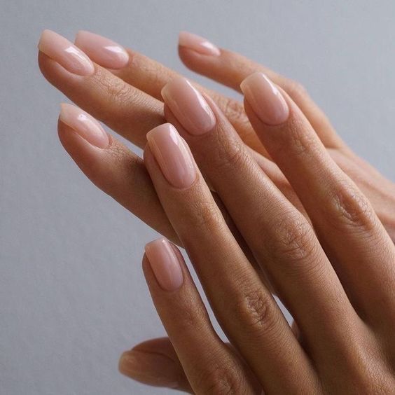 Polished nails to Look More Put-Together