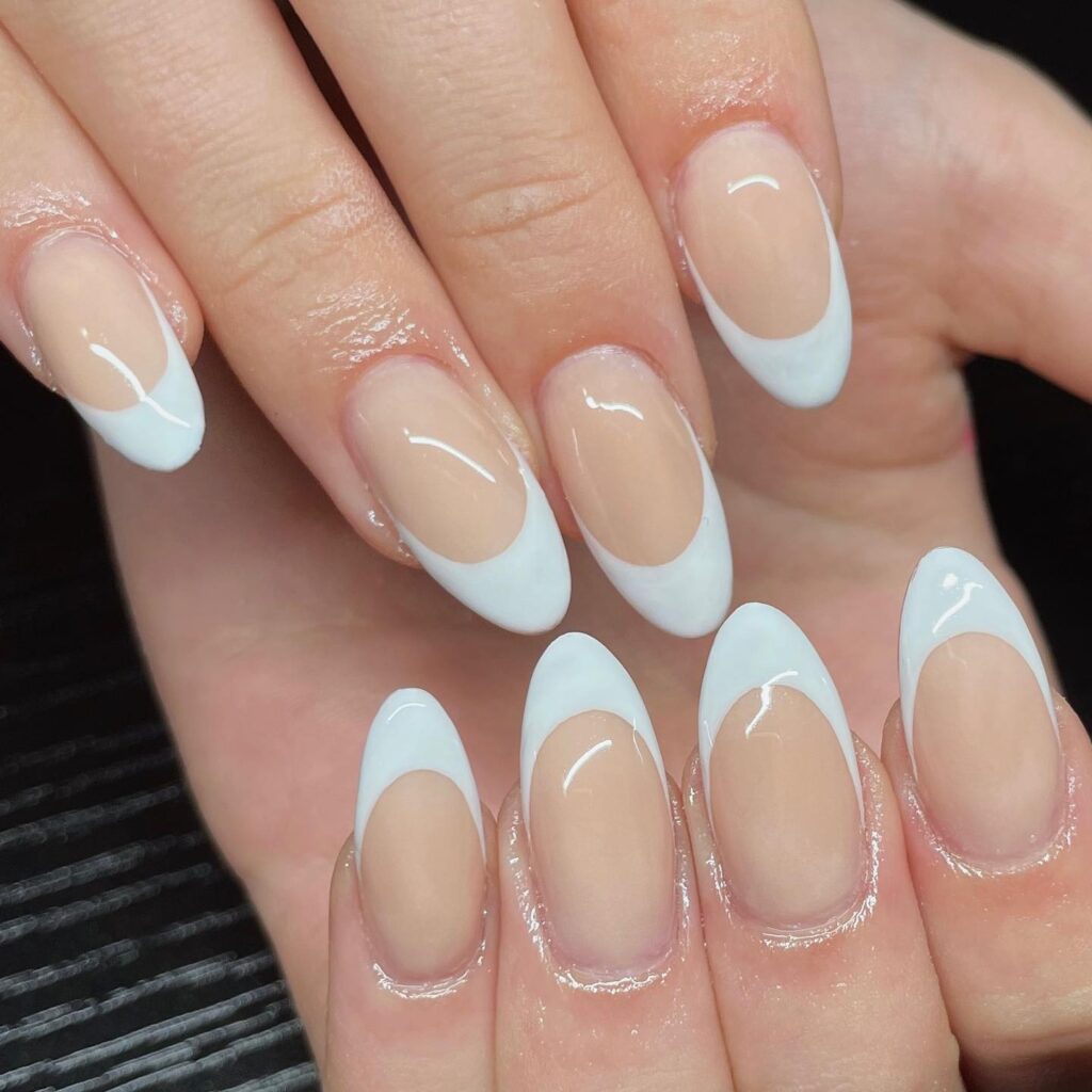 Classic French Tips for Spring 2024