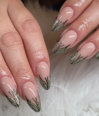 Minimalist Butterfly Accent Nails