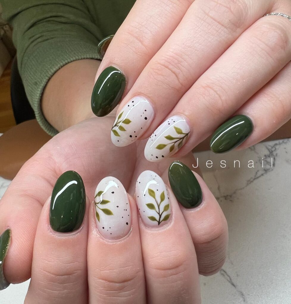 Bold Graphic Accents Spring Nail Designs For Short Nails